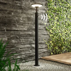 Lucande LED-Wegelampe Fenia, 100 cm, Sensor, IP54, anthrazit