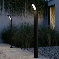 Lucande LED-Wegelampe Juvia, 100cm, anthrazit, Metall, IP54