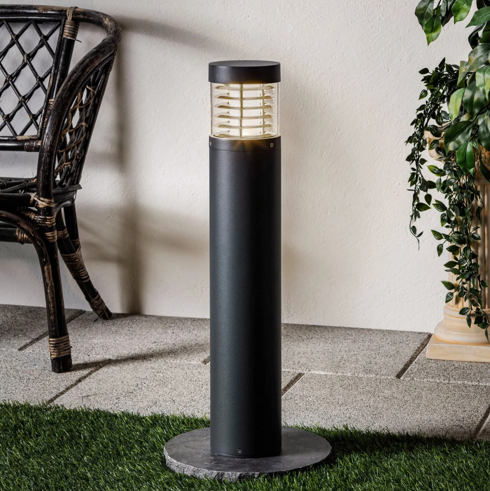 Lucande LED-Wegelampe Lucius, 65cm, anthrazit, Metall, IP54
