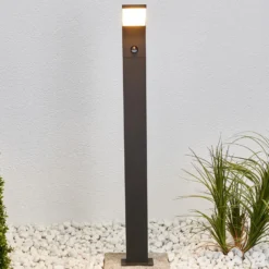Lucande LED-Wegelampe Timm, Sensor, 100cm, anthrazit, IP54