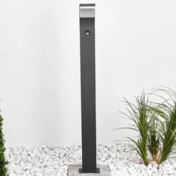 Lucande LED-Wegelampe Timm, Sensor, 100cm, anthrazit, IP54