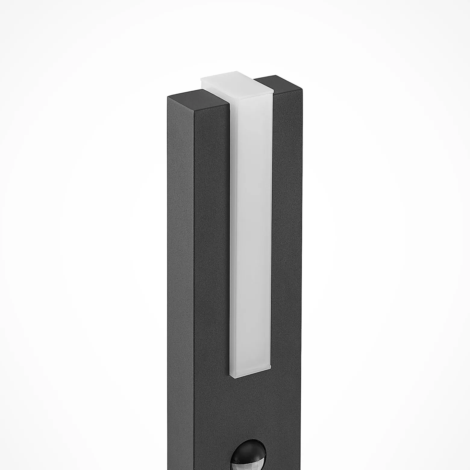 Lucande LED-Wegelampe Virgalia, Bewegungsmelder, 100cm, IP54