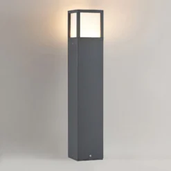 Lucande LED-Wegeleuchte Dewari, 65 cm, dunkelgrau, IP54