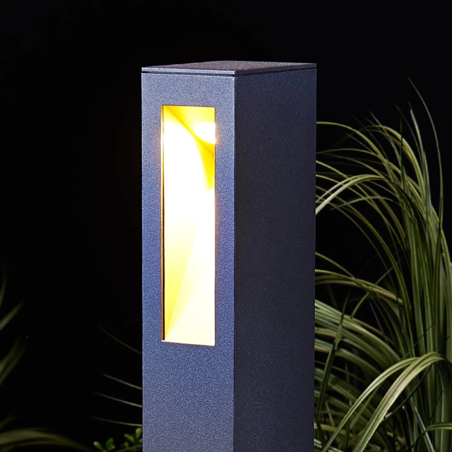Lucande LED-Wegeleuchte Jenke, 65 cm, anthrazit, Aluminium