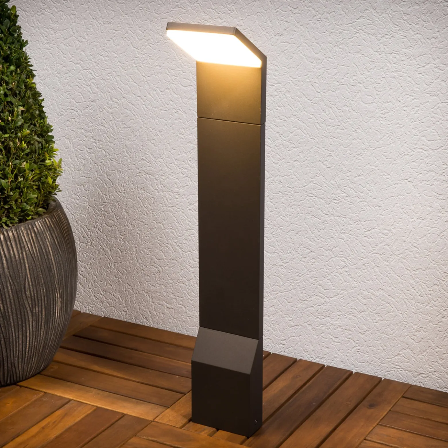 Lucande LED-Wegeleuchte Nevio, 60 cm, anthrazit, Metall