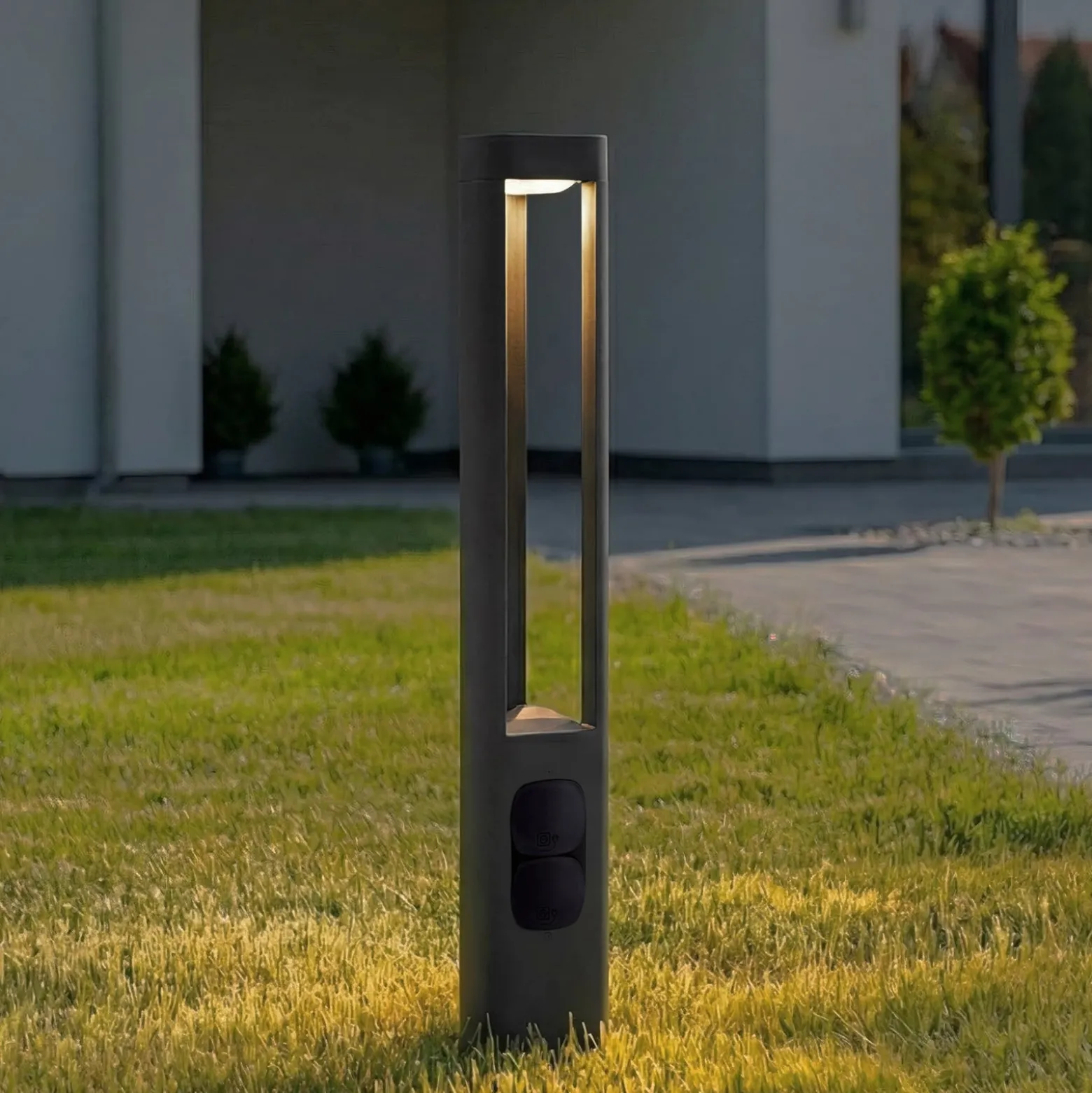Lucande LED-Wegeleuchte Pirron, Höhe 80 cm, Steckdose, IP54