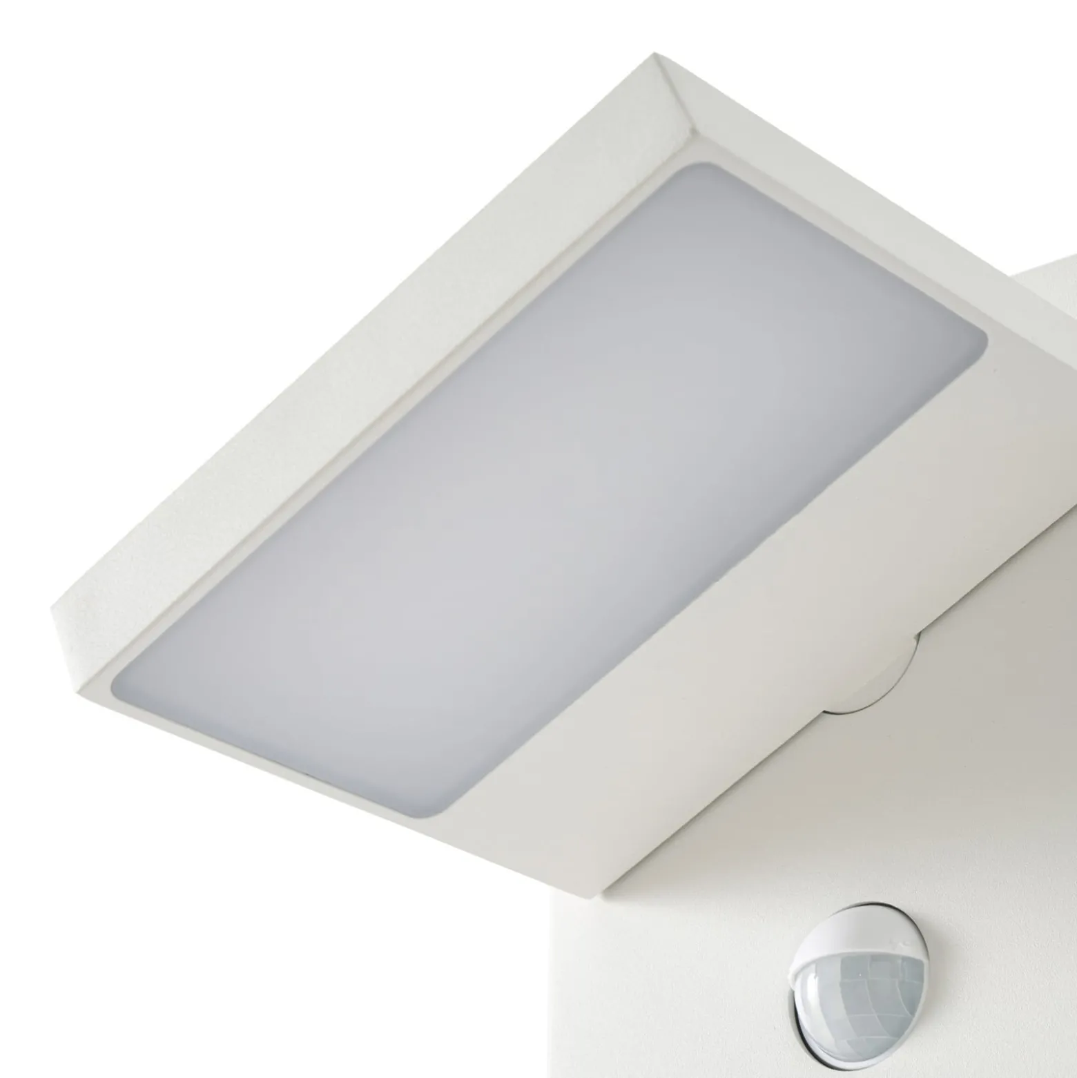 Lucande LED-Wegeleuchte Silvan, weiß, 65 cm, Sensor, IP54