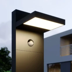 Lucande LED-Wegeleuchte Silvan, anthrazit, 65 cm, Sensor