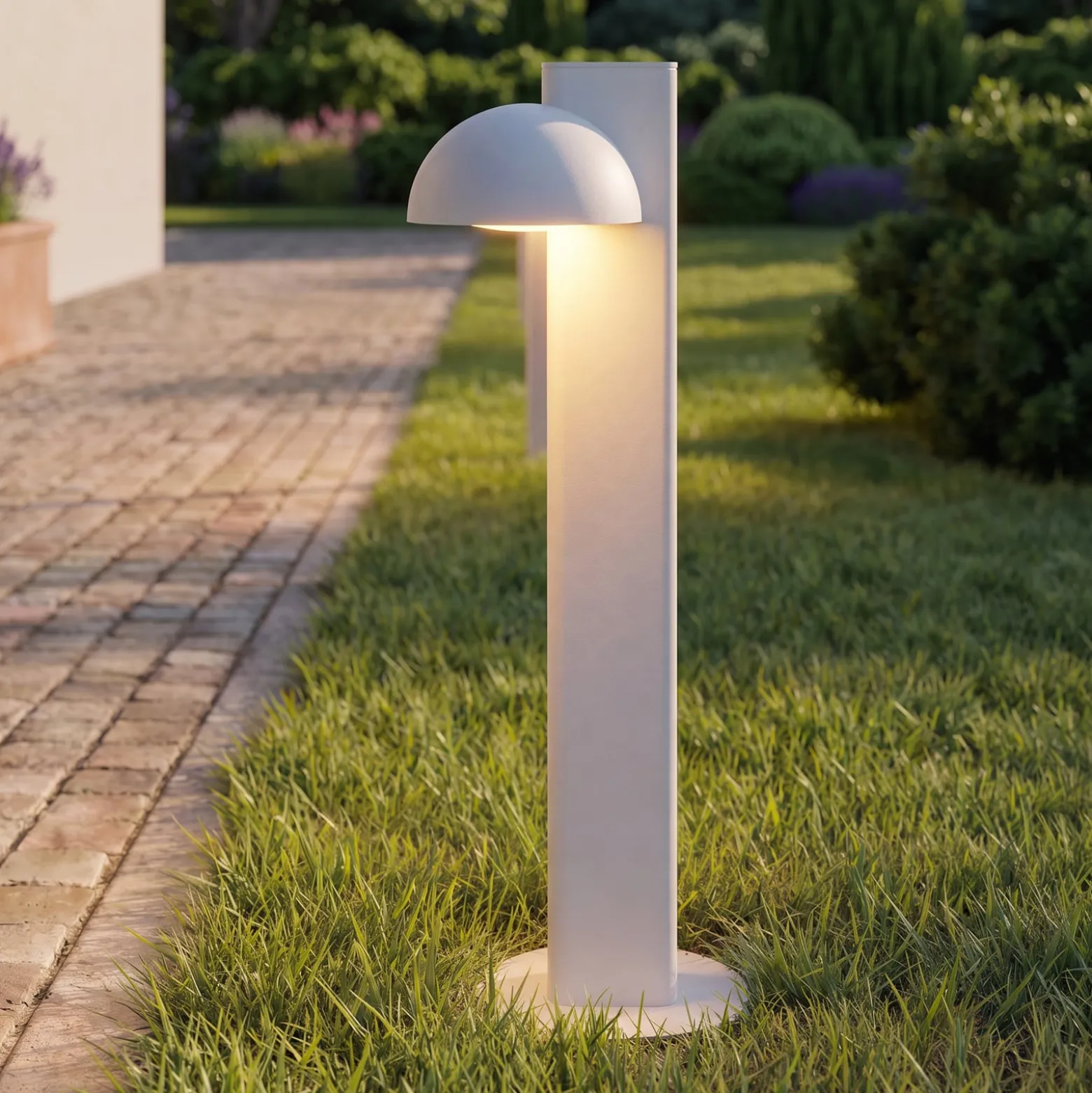 Lucande LED-Wegeleuchte Velira, hellgrau, 77cm, 1-flg., IP44
