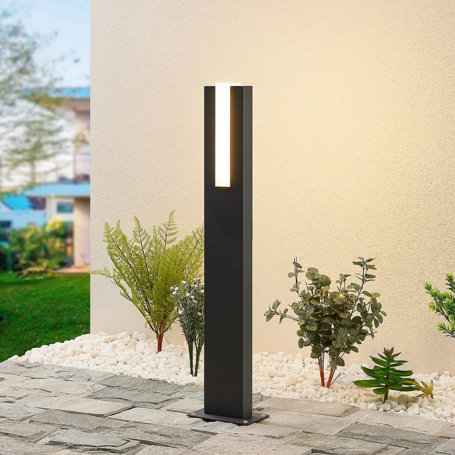 Lucande LED-Wegeleuchte Virgalia, 65 cm, IP65, anthrazit