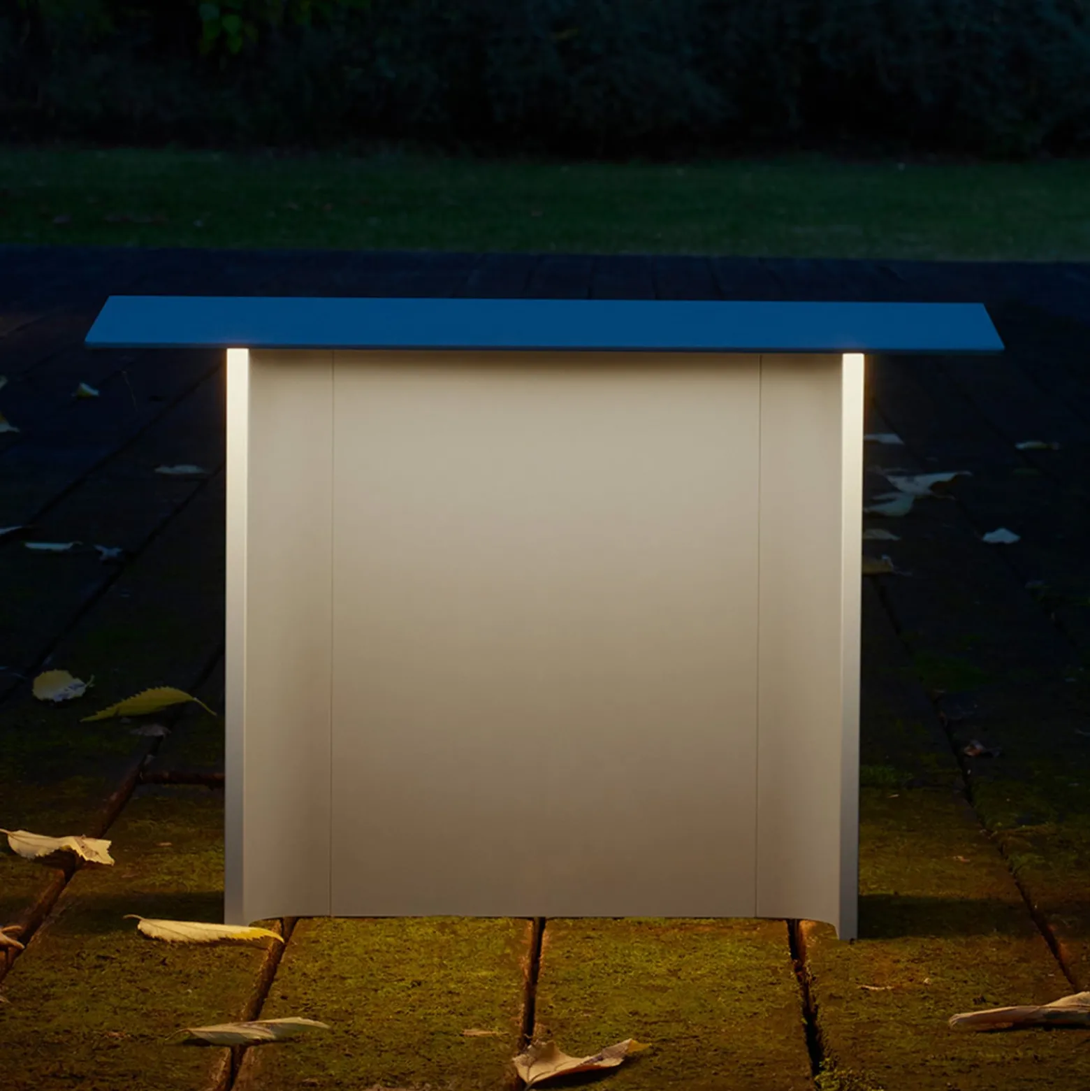 Luceplan Fienile LED-Sockelleuchte 32cm hellgrau