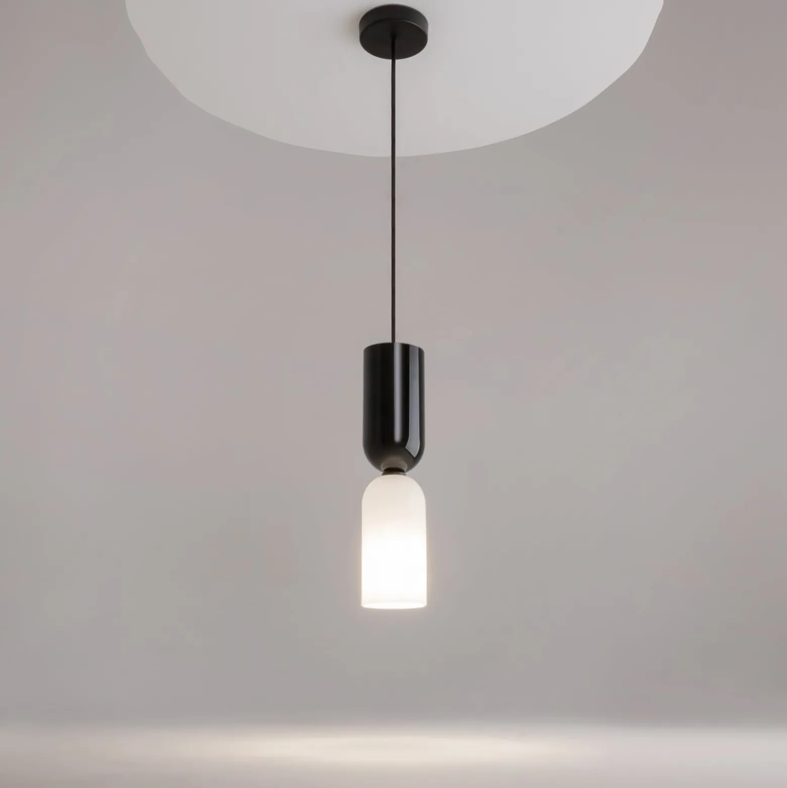 Maytoni Hängeleuchte Memory, schwarz, Ø 8 cm, Keramik, Glas