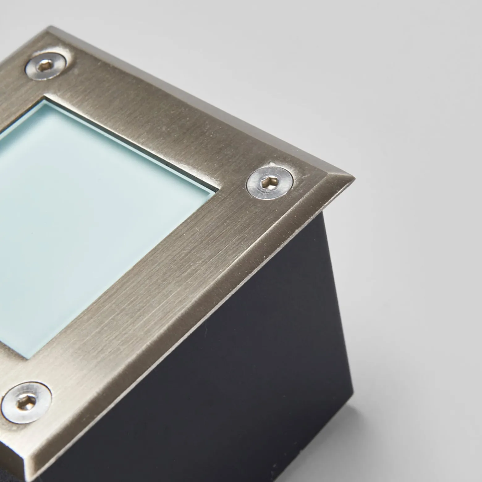 Moderne LED-Bodeneinbauleuchte LED-18, IP67