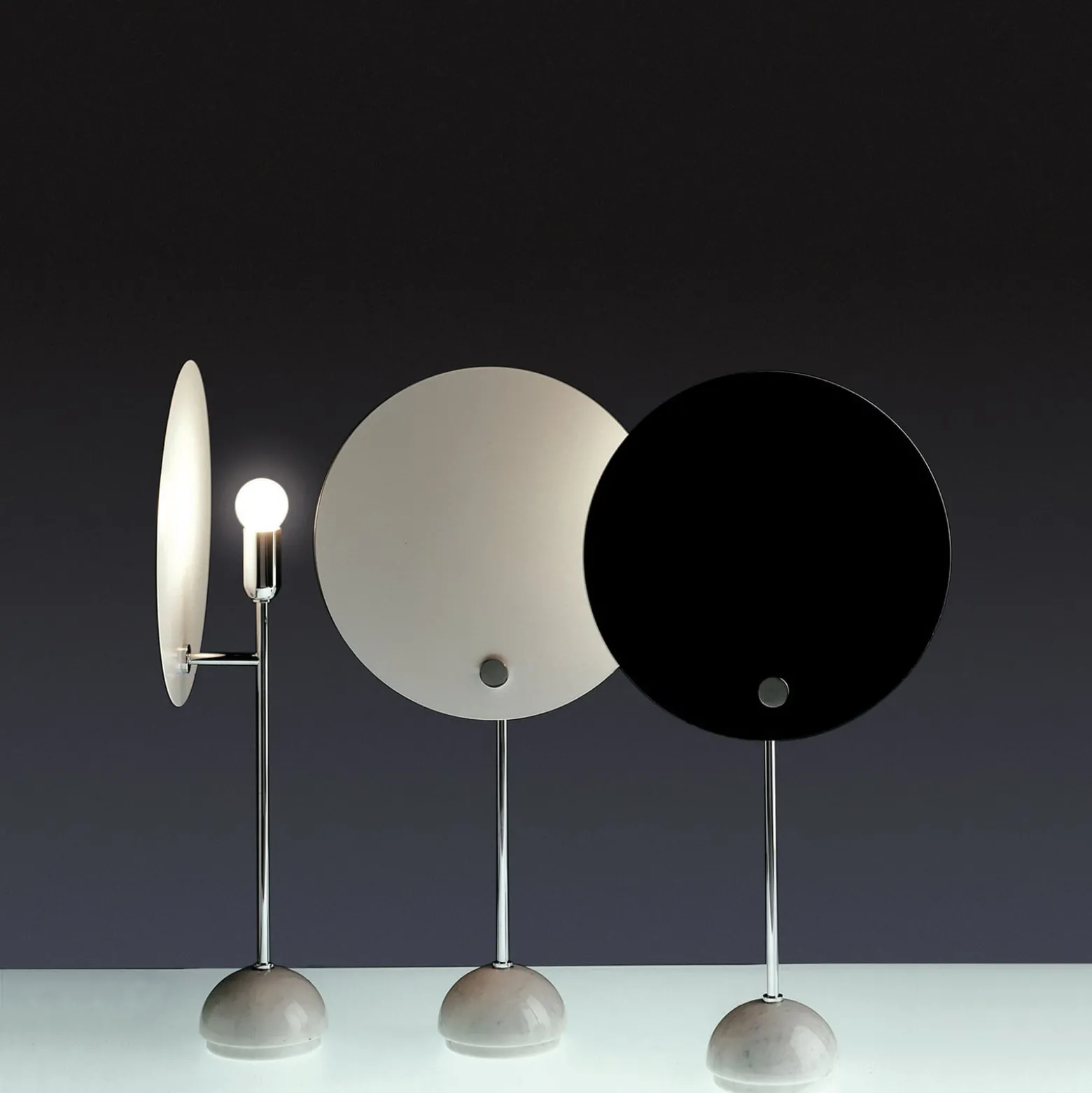 Nemo Kuta Tischlampe zur indirekten Beleuchtung