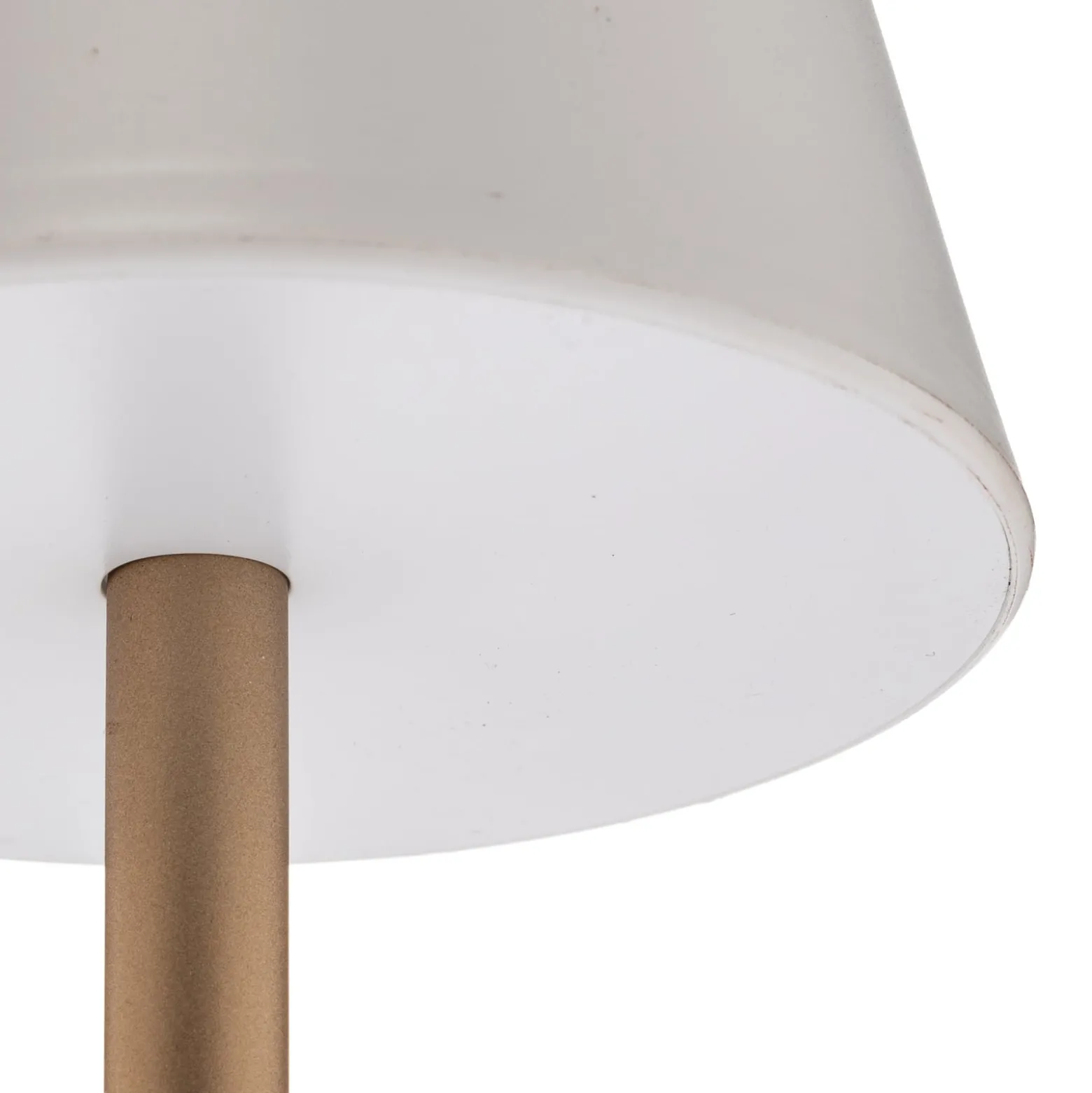 Newgarden Lola Slim LED-Tischlampe Akku, messing