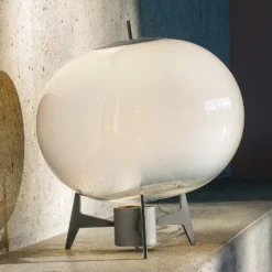 OLEV Antartic Designer-Tischleuchte opal/titan