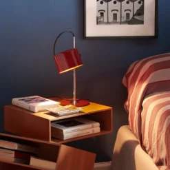 Oluce Mini Coupè LED-Tischleuchte, rot