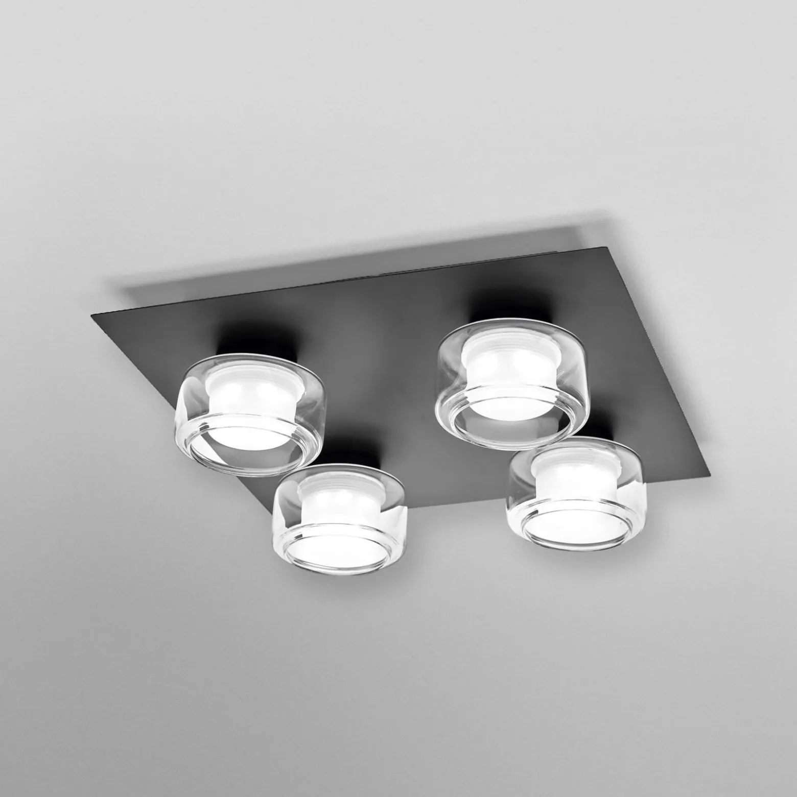 OSRAM LED-Deckenlampe ORBIS FLAME, schwarz, 4-flg., CCT IP44