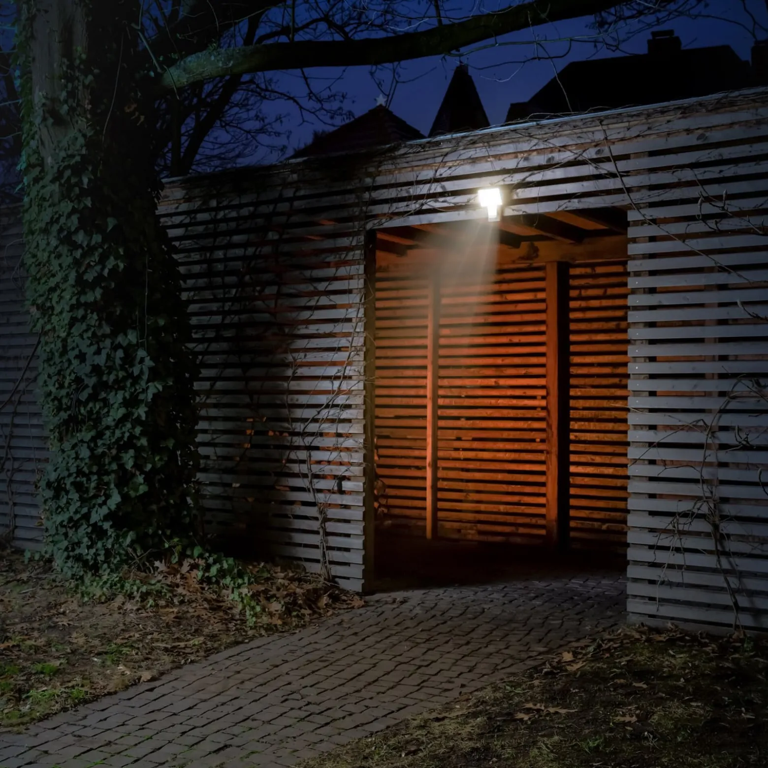 OSRAM LED-Sensor-Außenstrahler ENDURA PRO FLOOD, weiß, 15 W