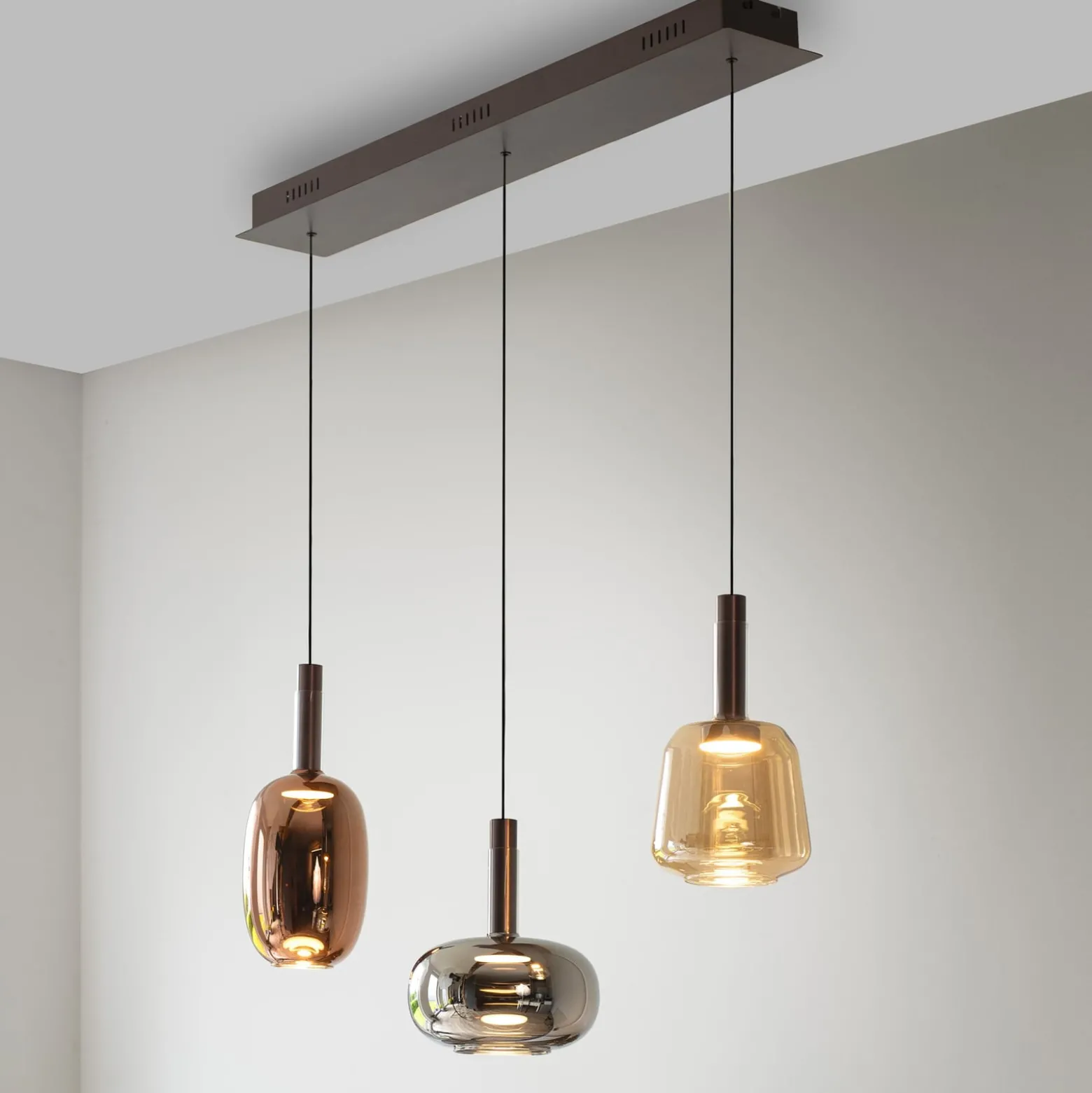 Paul Neuhaus, LED-Hängelampe Irides, Länge 90 cm, bunt, Glas