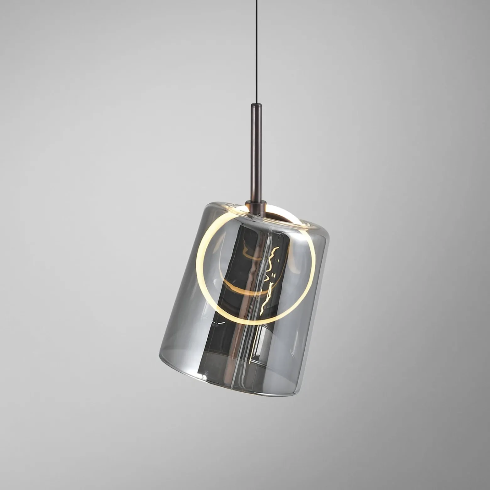 Paul Neuhaus LED-Pendellampe Zula, rauchgrau, Ø 15 cm, Glas