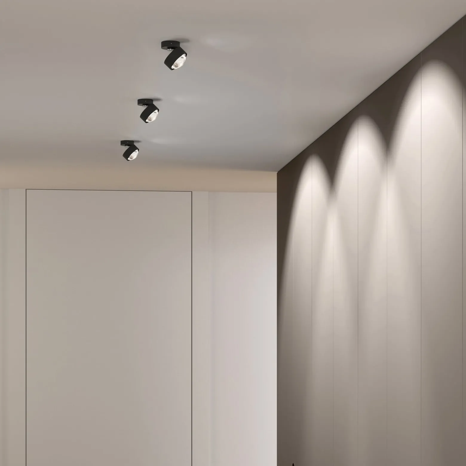 Puk Mini Move LED, Linse klar, schwarz matt/chrom