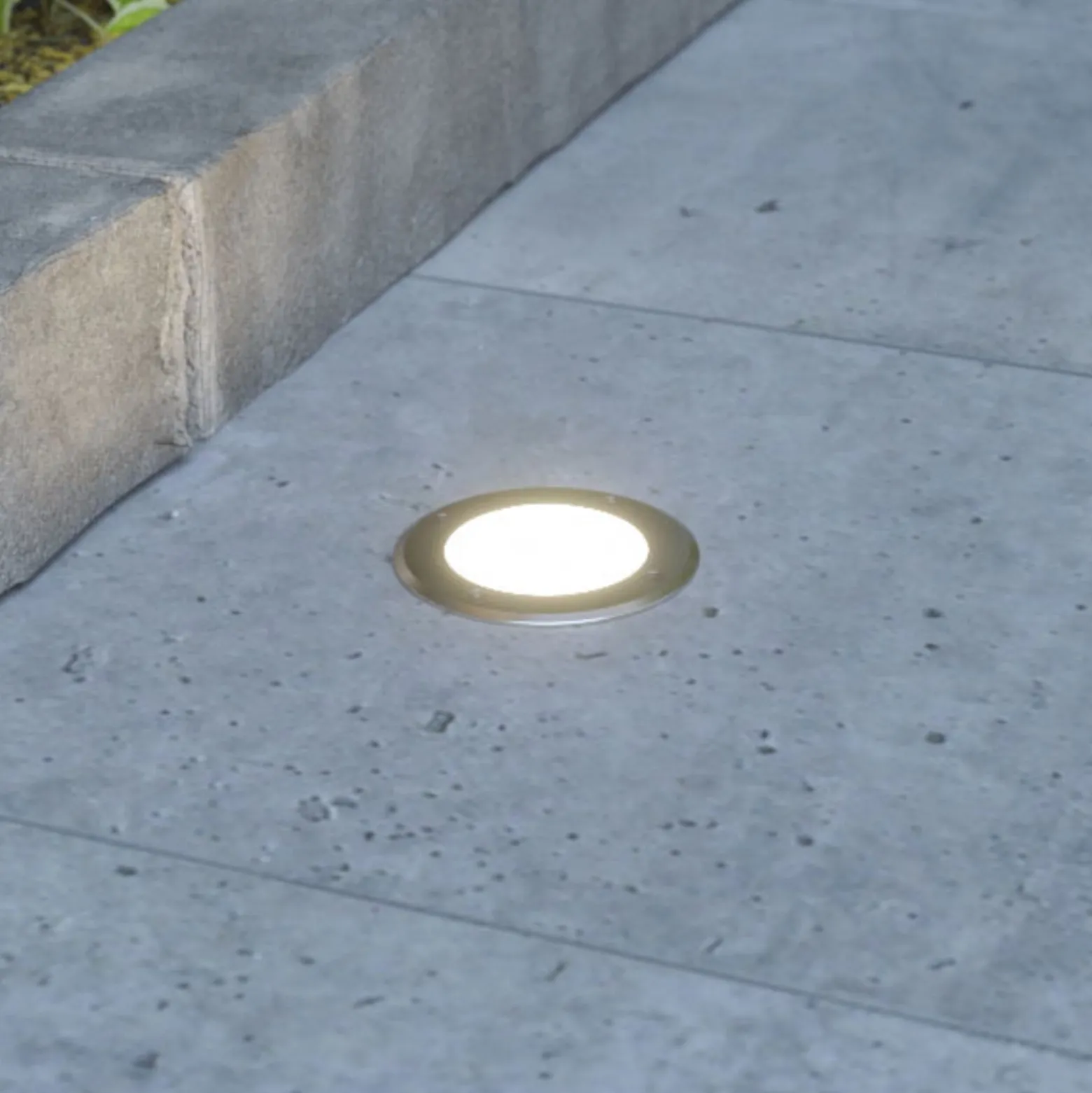 Runde LED-Bodeneinbauleuchte Doris, Edelstahl