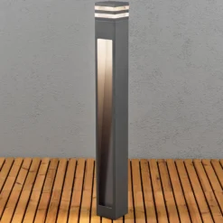 Schlanke LED-Wegeleuchte Massa