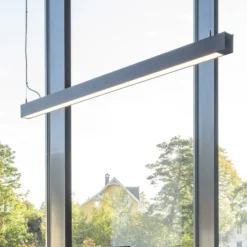 SLC LED-Lichtleiste CLICK, schwarz, 140 cm, CCT, DALI, IP20