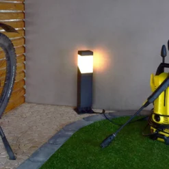 Steckdosensäule Kukui Puka mit E27-Fassung