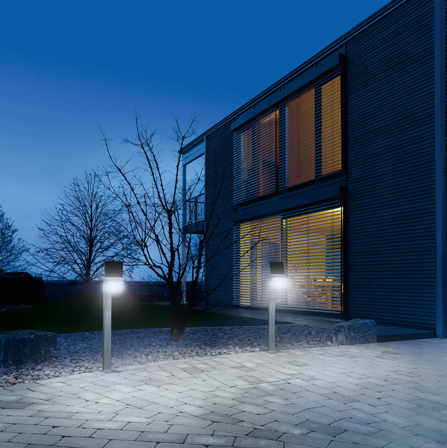 STEINEL XSolar Professional LED-Sensor-Wegeleuchte