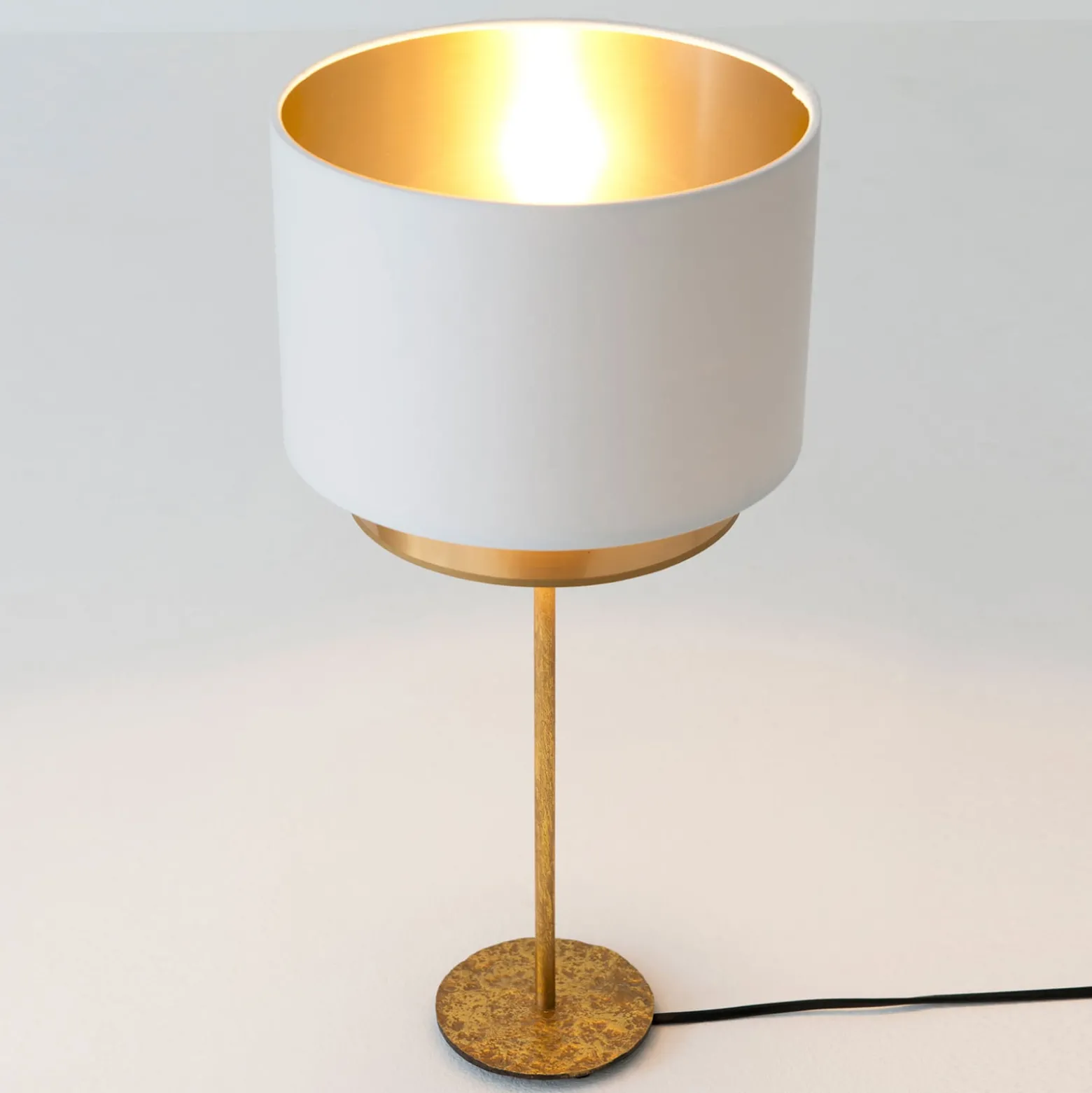 Tischleuchte Mattia, Perla silk weiß/gold