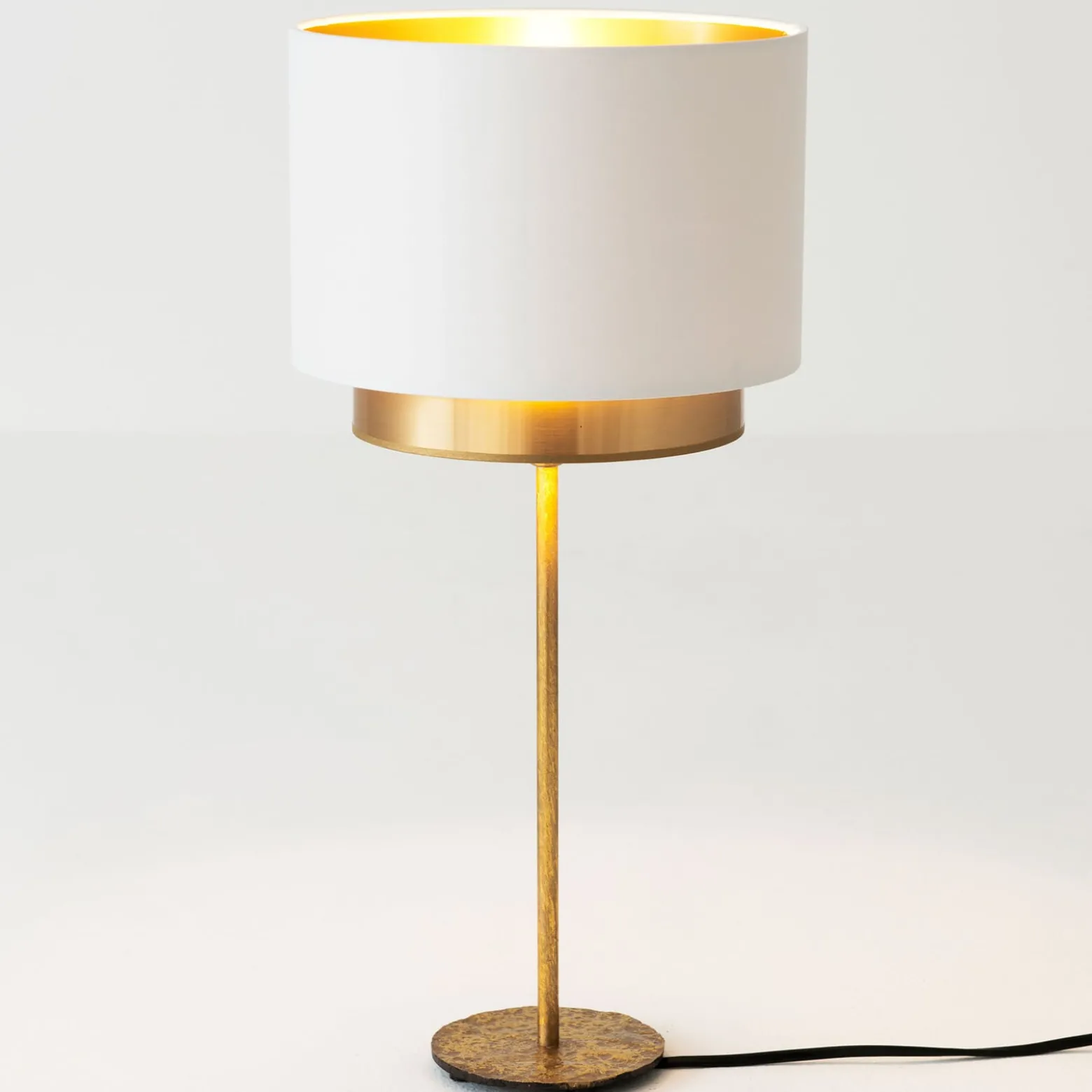 Tischleuchte Mattia, Perla silk weiß/gold