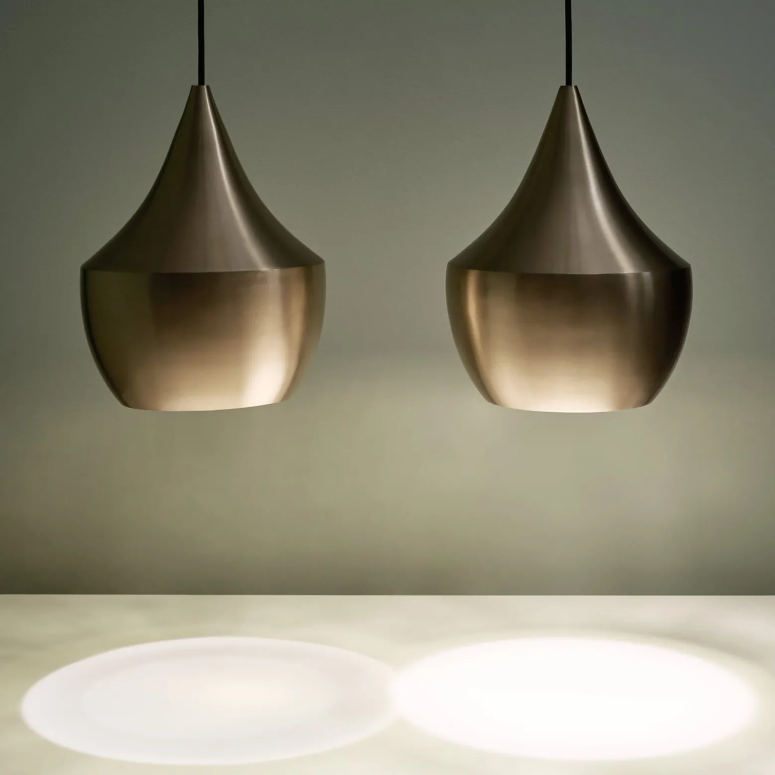 Tom Dixon Beat Fat LED-Pendelleuchte, messing