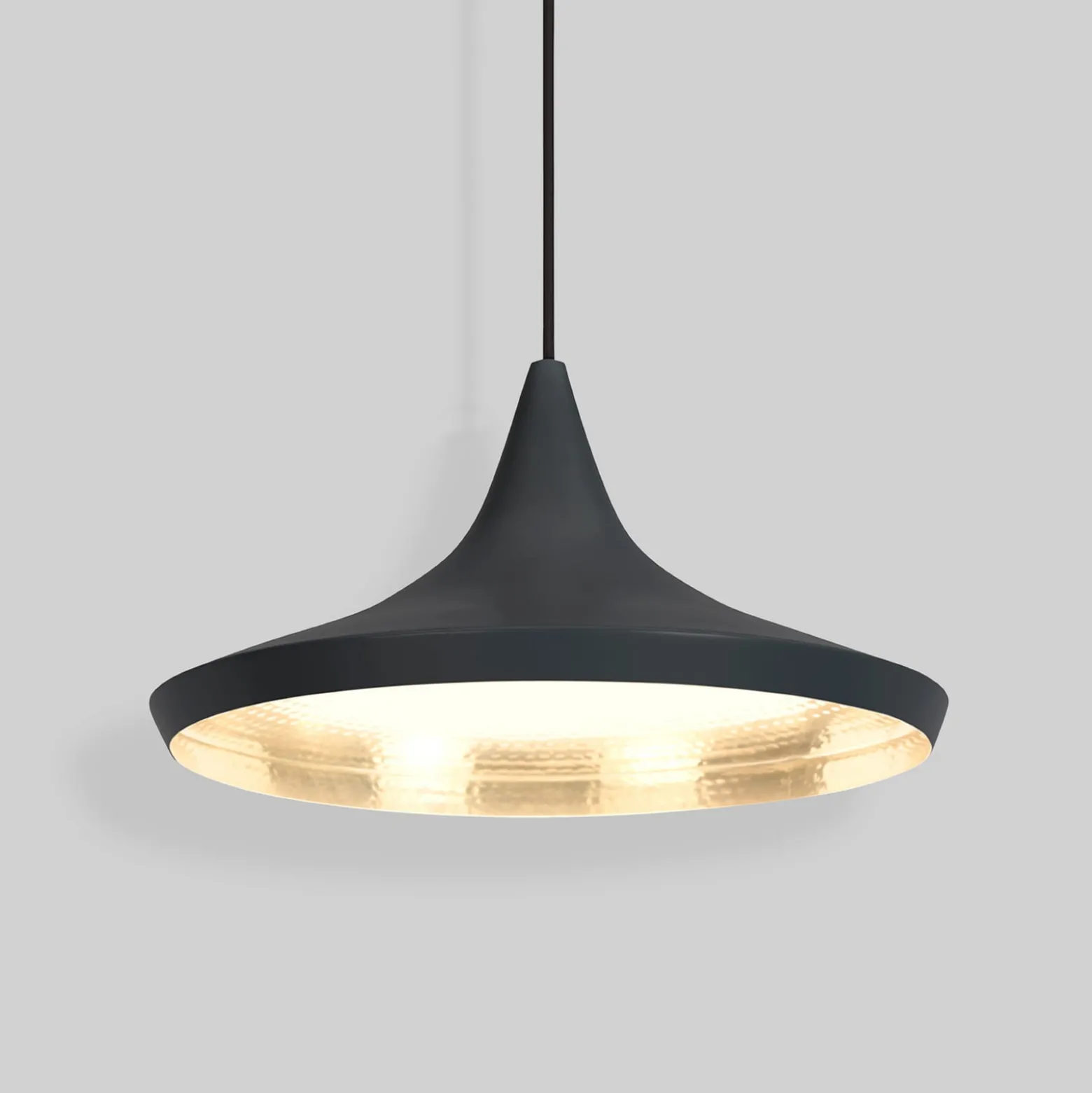 Tom Dixon LED-Hängelampe Beat Flat, schwarz, Ø 56 cm