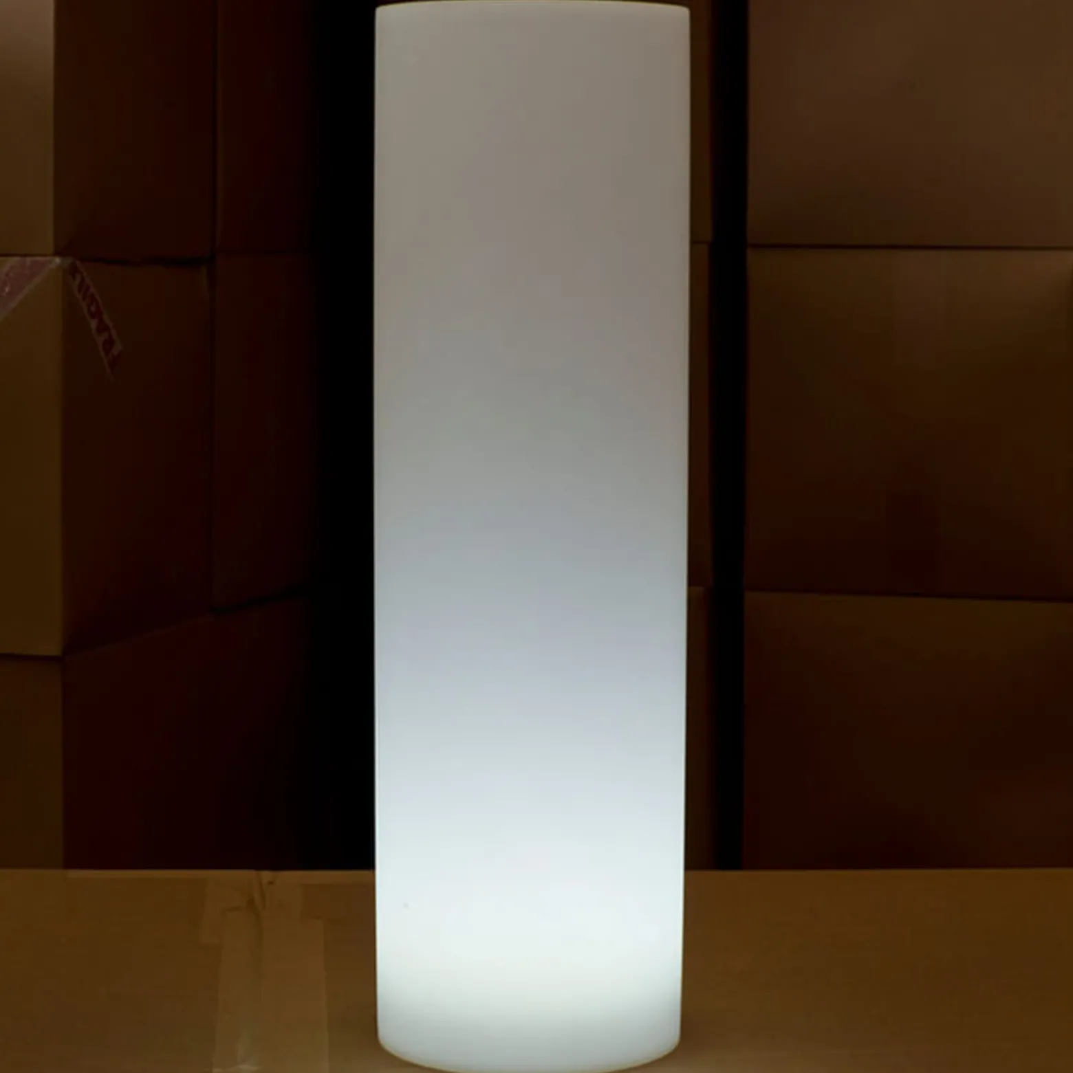Tower - per App steuerbare LED-Dekoleuchte
